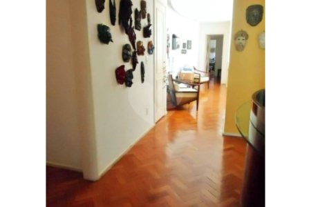 Apartamento à venda com 4 quartos, sendo 2 suítes, em Copacabana, Rio de Janeiro, RJ