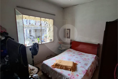 Casa à venda com 2 quartos, sendo 1 suíte, no condomínio Itatitara 999, Rio de Janeiro - RJ