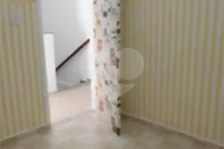 Sobrado à venda com 3 quartos em Vila Lageado, São Paulo, SP