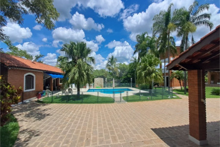 Casa à venda com 3 quartos, sendo 1 suíte, no condomínio Residencial Vale das Laranjeiras, Indaiatuba - SP