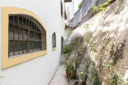 Casa à venda com 3 quartos, sendo 2 suítes,  em Jardim Santa Mena, Guarulhos, SP