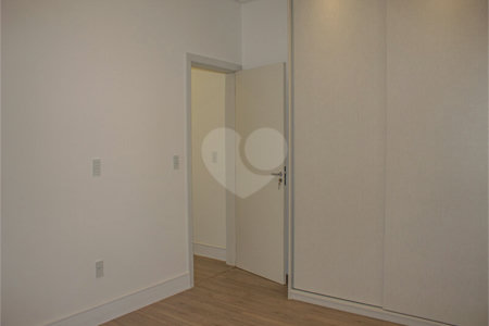 Casa à venda com 3 suítes no condomínio Residencial Central Parque, Salto - SP