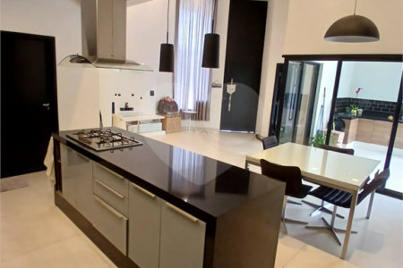 Casa à venda com 3 quartos, sendo 1 suíte, no condomínio Jardim, Sorocaba - SP