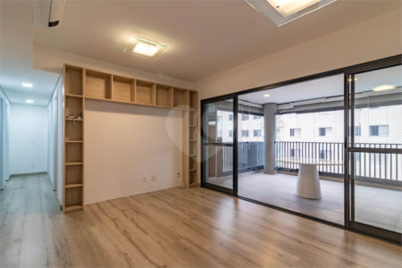 Apartamento à venda com 3 quartos, sendo 1 suíte,  em Perdizes, São Paulo, SP