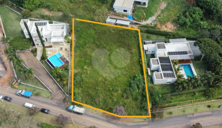 Terreno à venda no condomínio Jardim Primavera, Louveira - SP