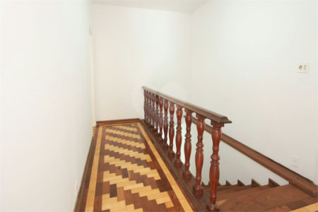 Sobrado à venda com 4 quartos, sendo 2 suítes,  em Alto da Boa Vista, São Paulo, SP