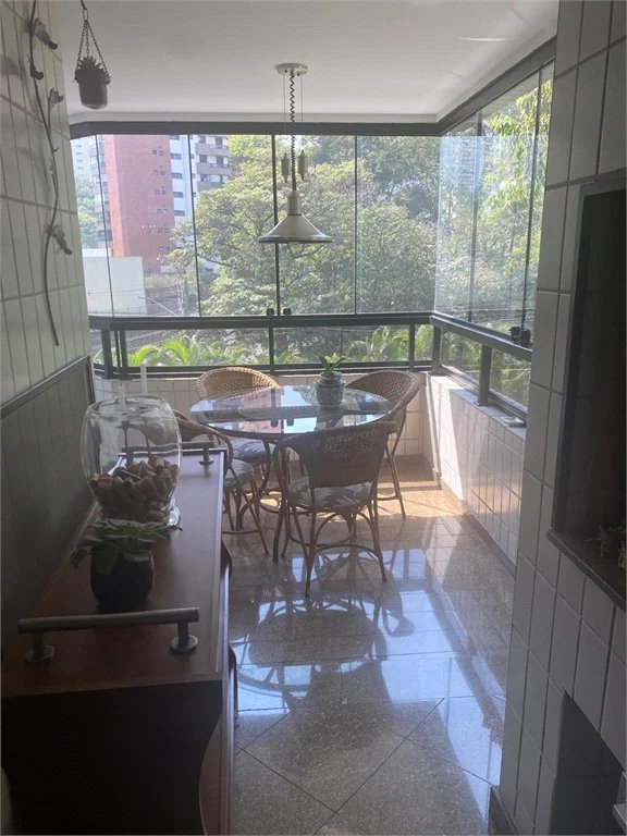 Apartamento à venda com 3 suítes em Jardim Londrina, São Paulo, SP