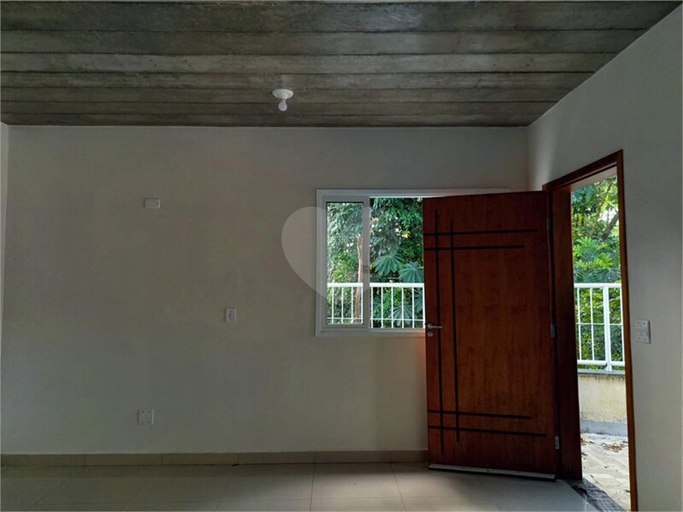 Casa à venda com 3 quartos, sendo 1 suíte, em Barreiro, Mairiporã, SP
