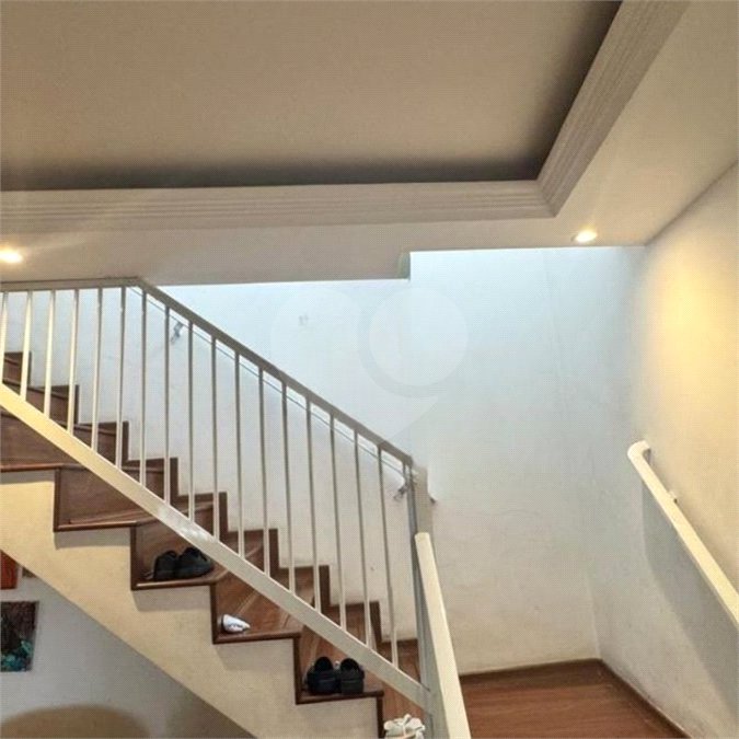 Sobrado à venda com 3 quartos, sendo 2 suítes, em Vila Maria Alta, São Paulo, SP