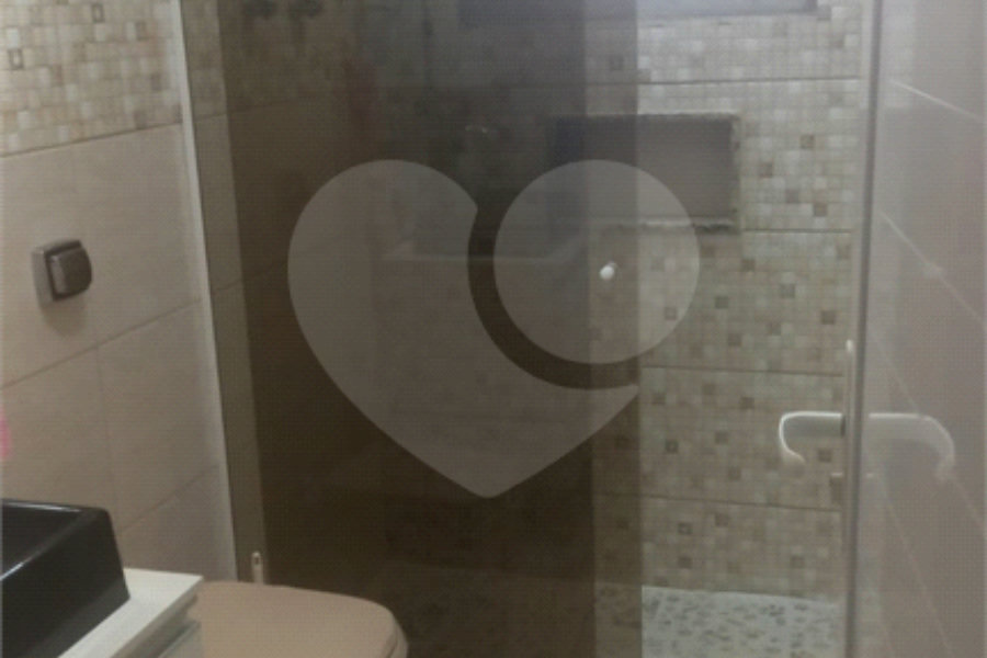 Casa à venda com 5 quartos, sendo 2 suítes, em Jardim Santa Clara, Guarulhos, SP