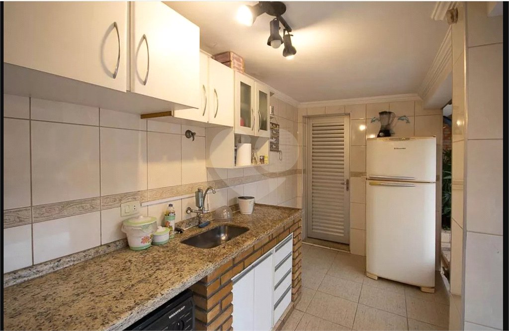 Casa à venda com 5 quartos, sendo 4 suítes, em Vila Maria Alta, São Paulo, SP