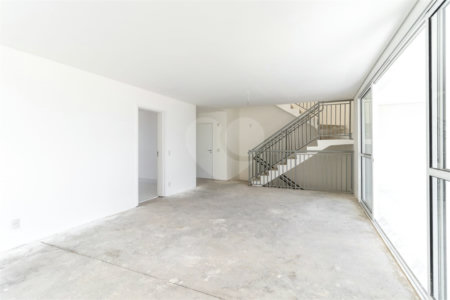 Triplex à venda com 4 suítes em Anhangabaú, Jundiaí, SP