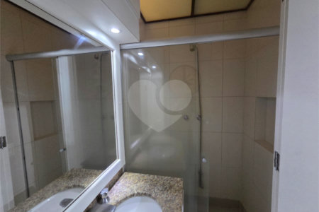 Cobertura à venda ou para alugar com 3 quartos, sendo 1 suíte, em Tijuca, Rio de Janeiro, RJ