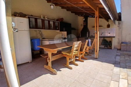 Casa à venda com 3 quartos, sendo 2 suítes, em Jardim Brogotá, Atibaia, SP
