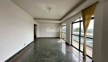Apartamento à venda ou para alugar com 4 quartos, sendo 3 suítes,  no Centro, Atibaia, SP