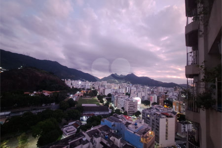 Apartamento à venda com 3 quartos, sendo 1 suíte, em Maracanã, Rio de Janeiro, RJ