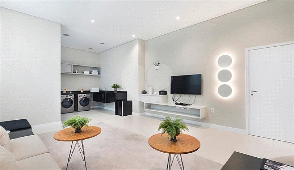 Apartamento à venda com 2 quartos, sendo 1 suíte,  em Jardim Flor da Montanha, Guarulhos, SP