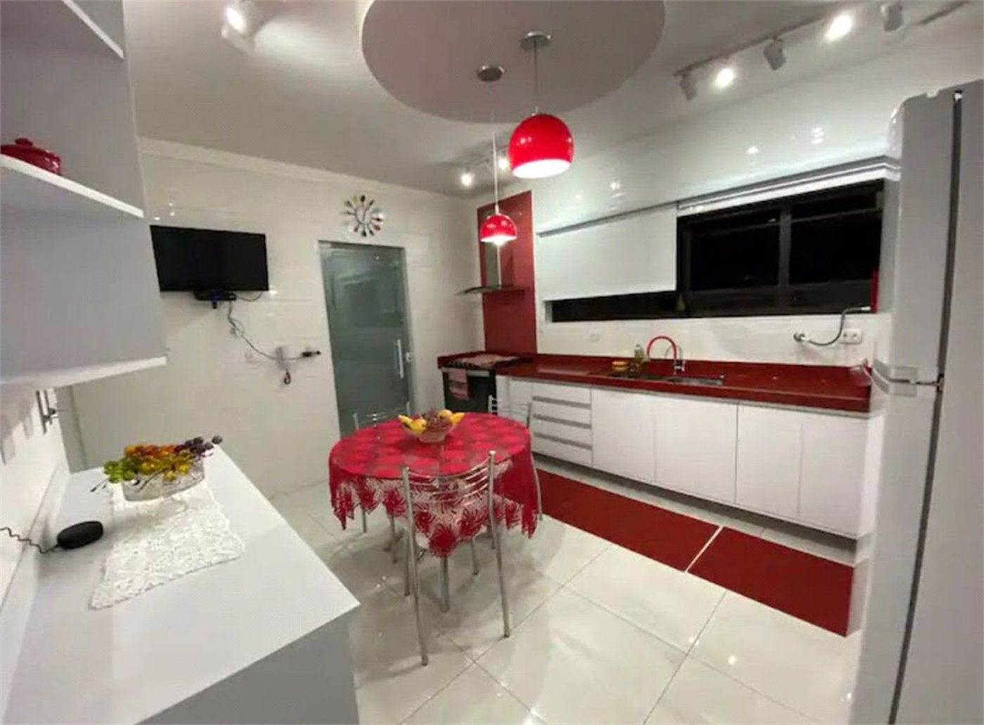 Apartamento Residencial à venda, Centro, São Vicente - AP1396.