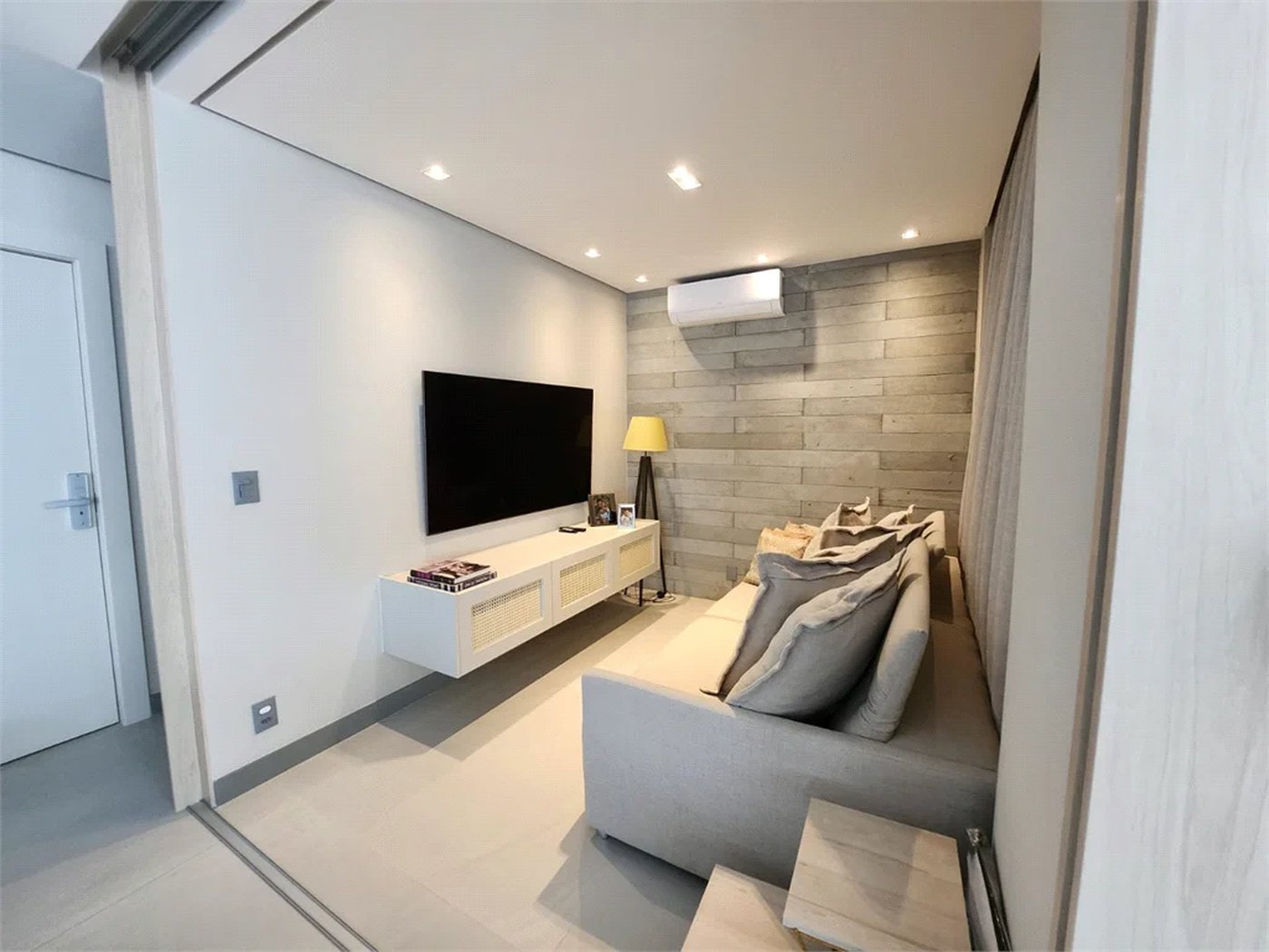 Apartamento à venda com 4 suítes em Jardim das Acácias, São Paulo, SP