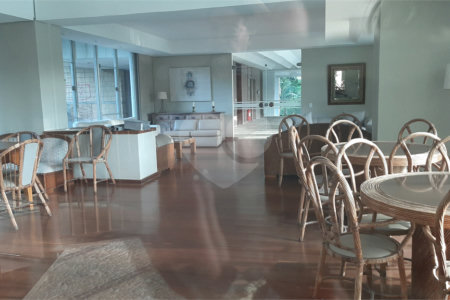 Apartamento à venda com 4 quartos, sendo 1 suíte, em Alto da Boa Vista, São Paulo, SP
