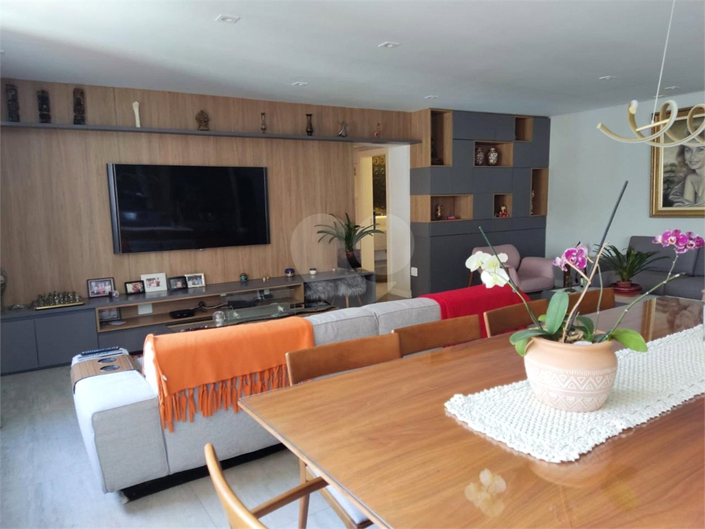 Apartamento à venda com 3 quartos, sendo 1 suíte, em Santa Cecília, São Paulo, SP