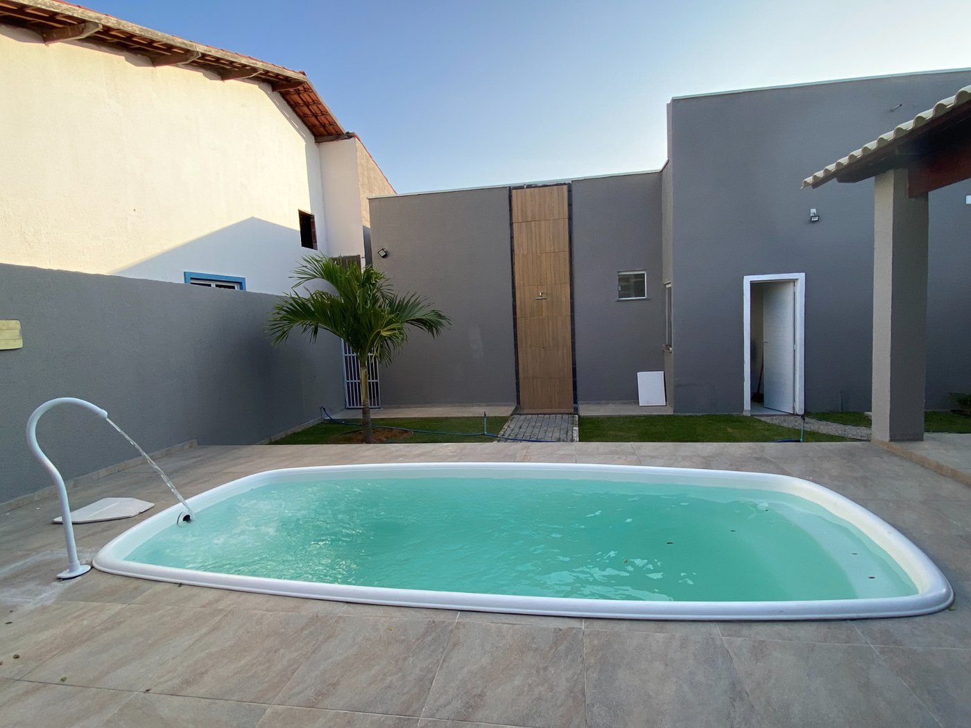 Casa à venda com 3 quartos, sendo 2 suítes, no condomínio PORTO LAGOA, Aquiraz - CE