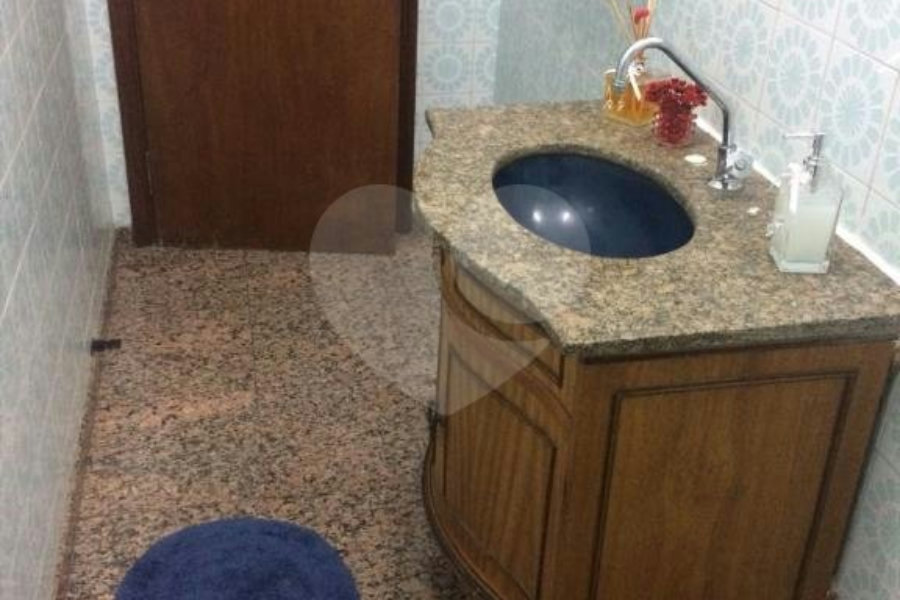 Sobrado à venda com 4 quartos em Santana, São Paulo, SP