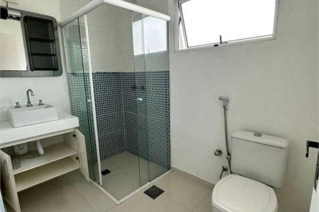 Casa à venda com 4 quartos, sendo 1 suíte, em Vila Oliveira, Mogi das Cruzes, SP