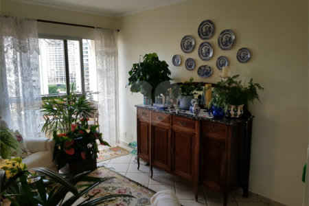 Apartamento à venda com 2 quartos, sendo 1 suíte, em Chácara Santo Antônio, São Paulo, SP