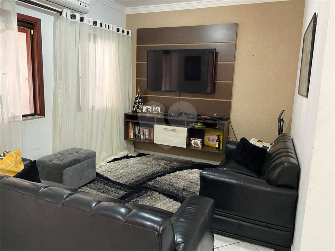 Casa Térrea à venda com 3 quartos, sendo 1 suíte, em Wanel Ville, Sorocaba, SP