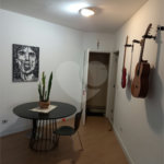 Apartamento à venda com 3 quartos, sendo 1 suíte,  em Vila Olímpia, São Paulo, SP
