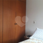 Sobrado à venda com 5 quartos, sendo 1 suíte, em Jardim Caravelas, São Paulo, SP
