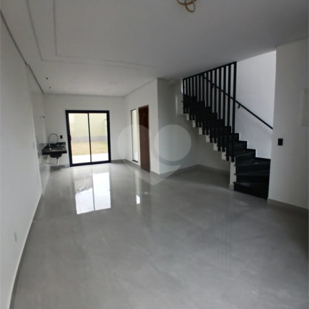 Casa à venda com 2 suítes em Vila Brasileira, Mogi das Cruzes, SP