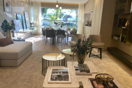 Apartamento à venda com 3 suítes em Chácara Santo Antônio, São Paulo, SP