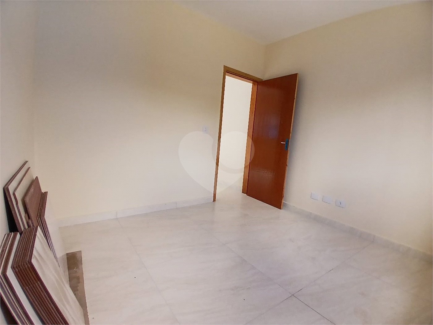 Casa à venda com 2 quartos, sendo 1 suíte, em Jardim Imperial, Atibaia, SP