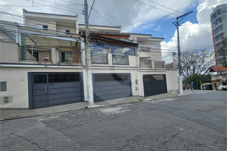 Sobrado à venda com 3 quartos, sendo 1 suíte,  em Vila Nivi, São Paulo, SP