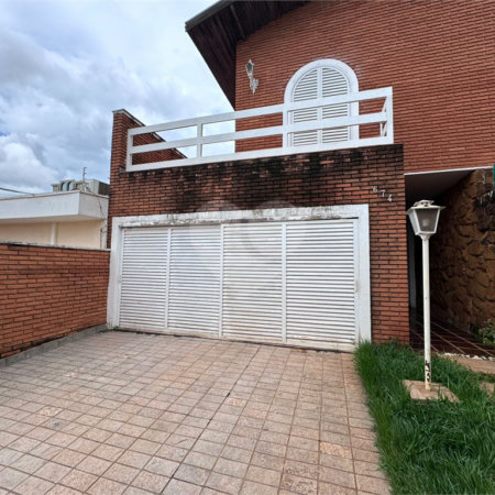 Sobrado à venda com 4 quartos, sendo 3 suítes, em Jardim América, Ribeirão Preto, SP