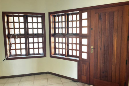 Sobrado para alugar com 4 quartos, sendo 2 suítes,  no Centro, Três Lagoas, MS