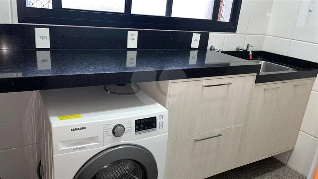 Apartamento à venda com 3 quartos, sendo 1 suíte, em Vila Regente Feijó, São Paulo, SP