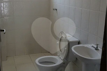 sala comercial_Jardim Bom Principio- Indaiatuba-SP. AU 60m2 valor locacao R$880,00 mais valor iptu.
