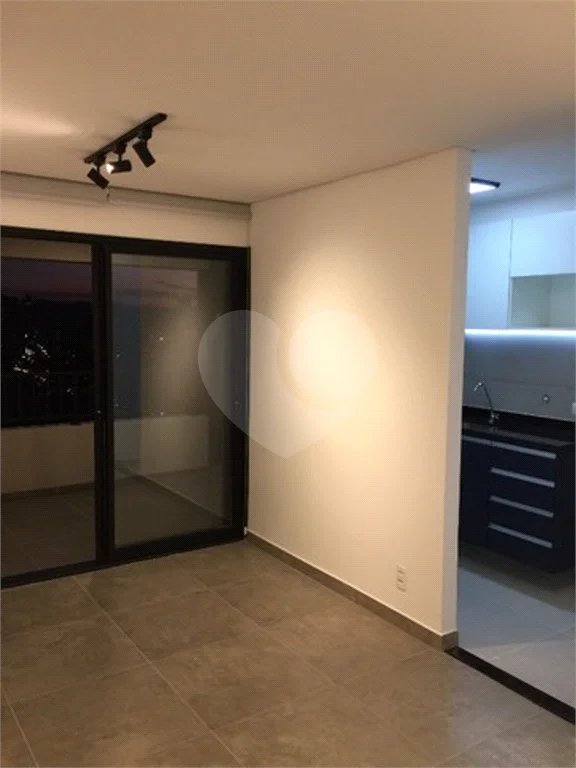 Excelente apartamento à venda e locação no Brás