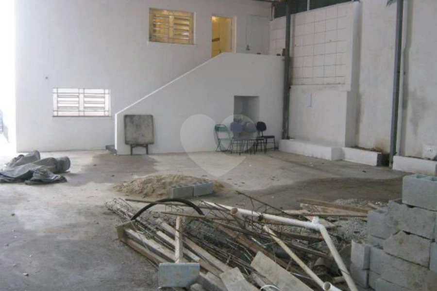 Galpão à venda para fins comercial com otima localização, venha conferir!!