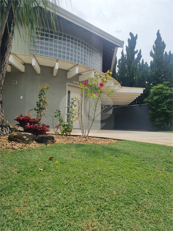 Sobrado à venda ou para alugar com 3 suítes em Villaggio Capríccio, Louveira, SP