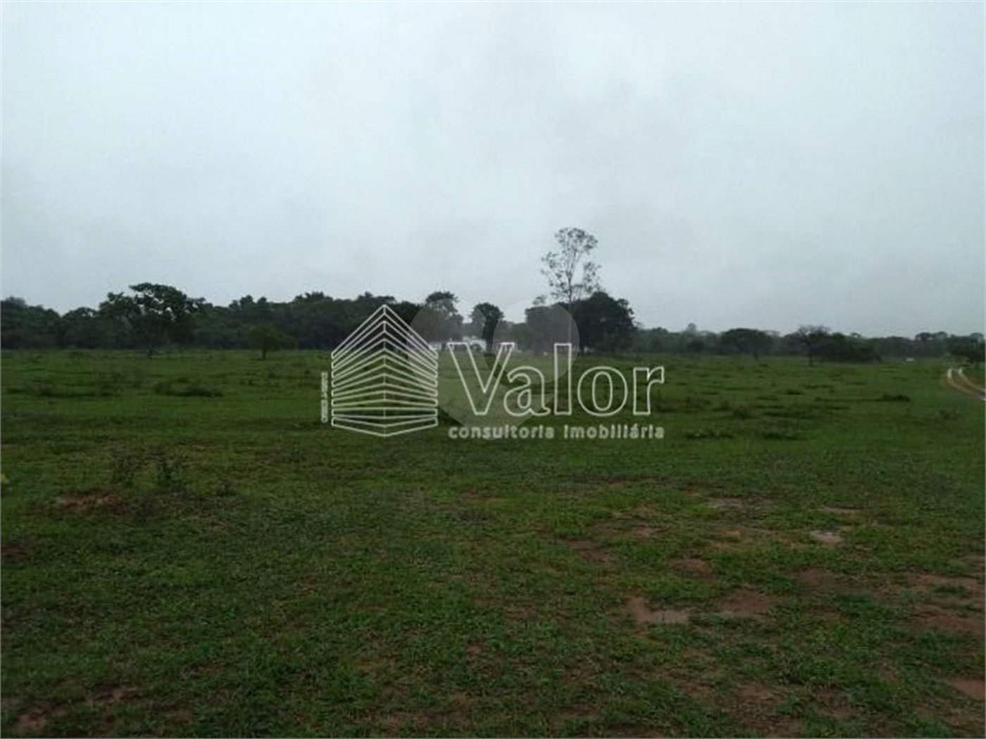 Área rural para venda no Varjão.