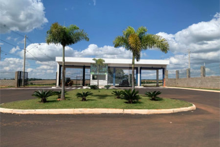 Terreno contendo 250,00 m² de área .