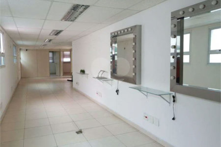 Prédio comercial à venda em Santo André, 1200m²