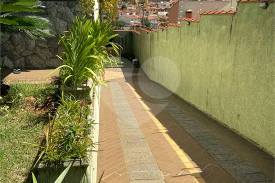 CASA À VENDA COM 3 SUITES CHACARA NAZARETH CENTRO PIRACICABA