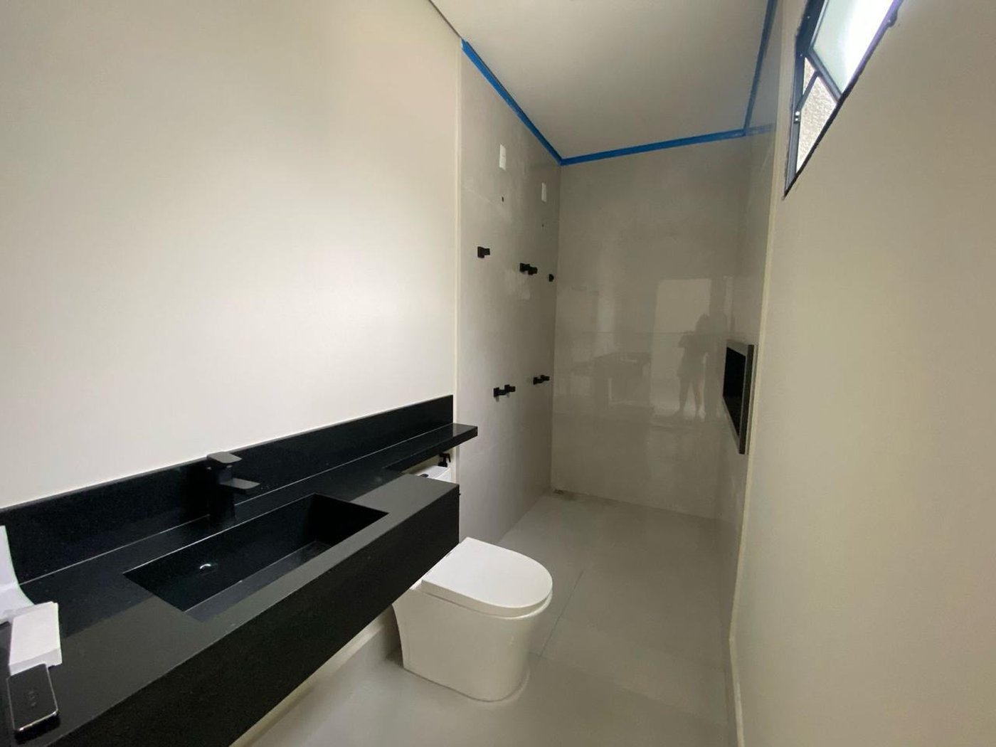 Casa à venda com 3 quartos, sendo 1 suíte, no condomínio Terras da Estancia, Paulínia- SP