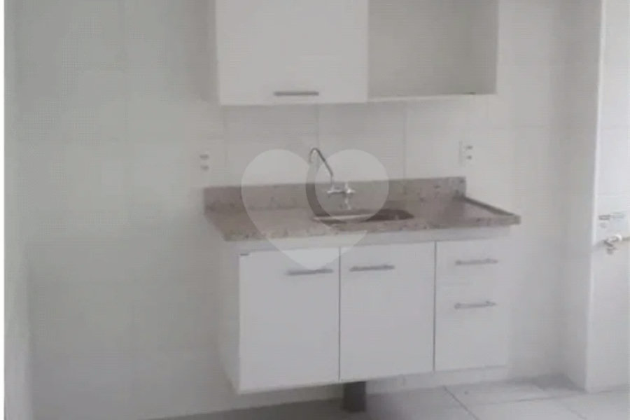 APARTAMENTO COM DOIS DORMITÓRIOS E UMA VAGA NA RAIMUNDO PEREIRA DE MAGALHÃES.