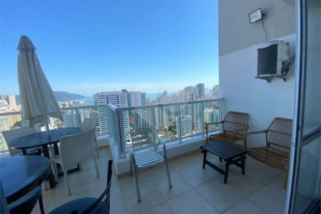 Cobertura no Edifício Emirado.